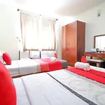 Reddoorz Hoang Ha Hotel